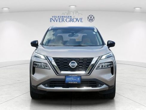 Used 2021 Nissan Rogue Platinum AWD/4WD image 2