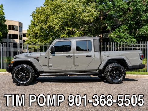 Used 2021 Jeep Gladiator Sport AWD/4WD image 9