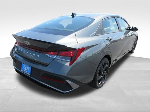 Used 2026 Hyundai Elantra Sport FWD image 5