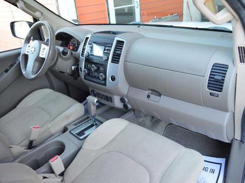 Used 2014 Nissan Frontier SV w/ SV Value Truck Package image 17