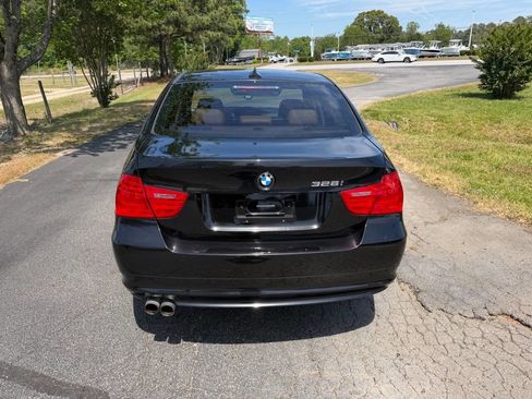 Used 2011 BMW 328i xDrive Sedan image 6