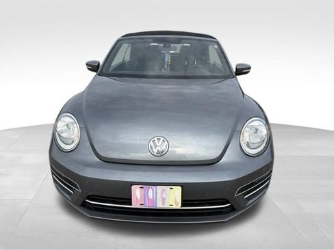 Used 2017 Volkswagen Beetle 1.8T S FWD image 8