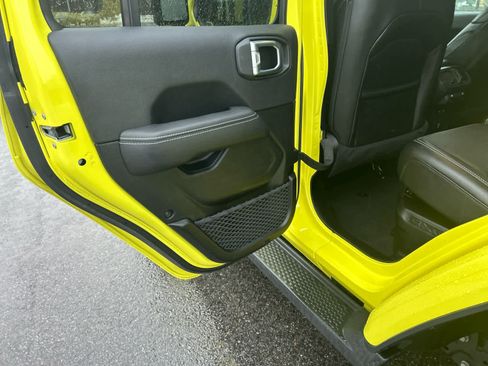 Used 2023 Jeep Wrangler Sahara w/ Cold Weather Group image 35