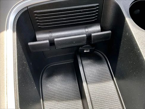 Used 2019 RAM 1500 Classic Warlock AWD/4WD image 23