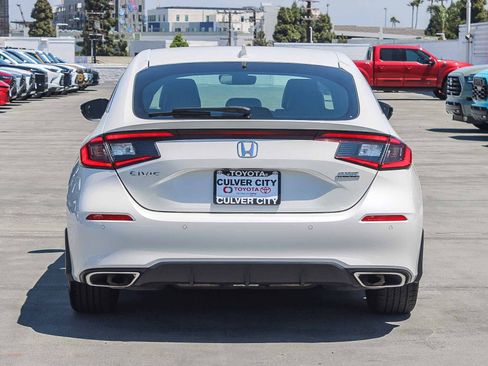 Used 2024 Honda Civic Sport Touring image 9