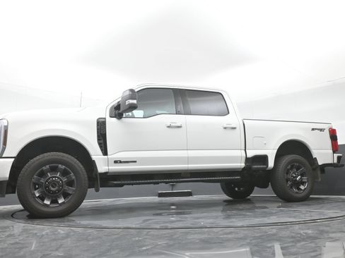 Used 2024 Ford F250 Lariat w/ Lariat Ultimate Package AWD/4WD image 38