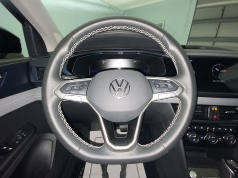 Used 2024 Volkswagen Taos SE FWD image 14