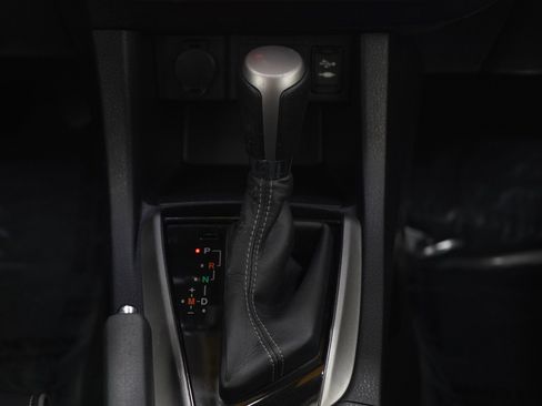 Used 2015 Toyota Corolla S image 17