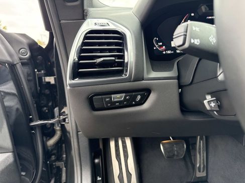 Used 2024 BMW M8 Competition image 25