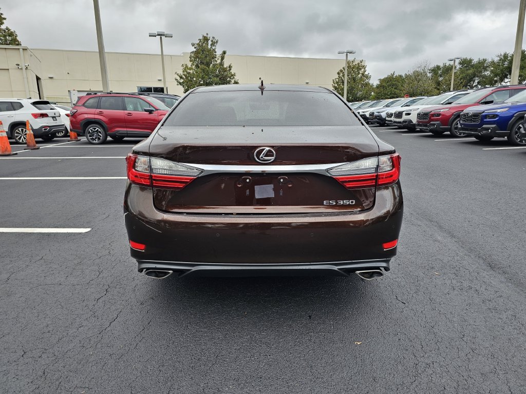 Used 2016 Lexus ES 350 w/ Premium Package w/Wood Trim FWD image 4