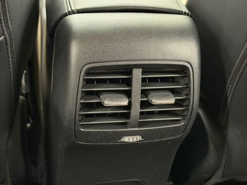 Used 2022 Ford Escape Titanium AWD/4WD image 22
