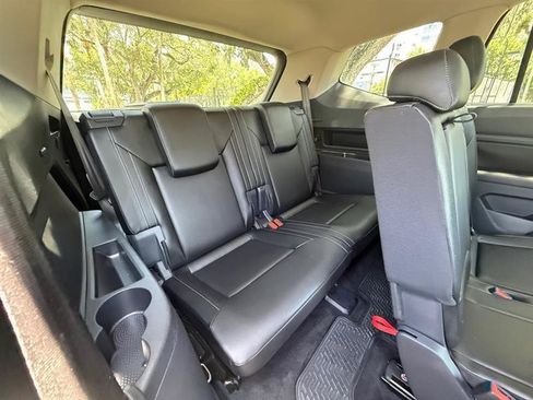 Used 2018 Volkswagen Atlas SE FWD image 18