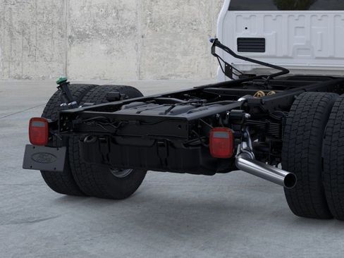 New 2026 Ford F550 4x4 Supercab Super Duty image 21