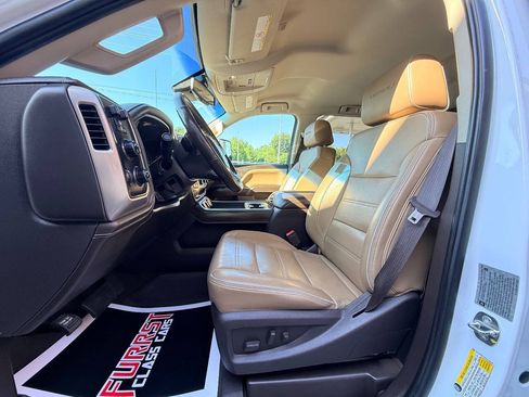 Used 2019 GMC Sierra 3500 Denali w/ Duramax Plus Package AWD/4WD image 22