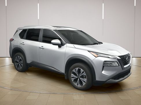 Certified 2023 Nissan Rogue SV w/ SV Premium B Package FWD image 1