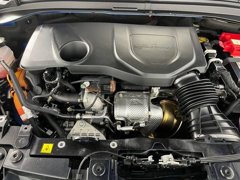 Used 2024 Alfa Romeo Tonale Veloce image 36