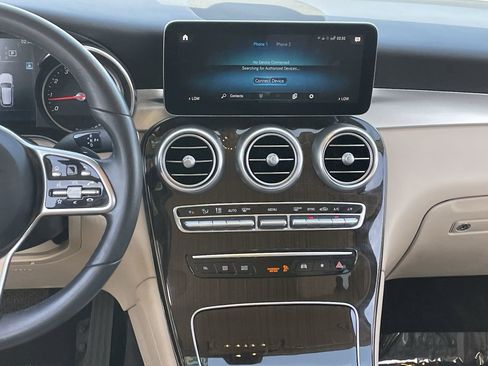 Used 2021 Mercedes-Benz GLC 300 image 14