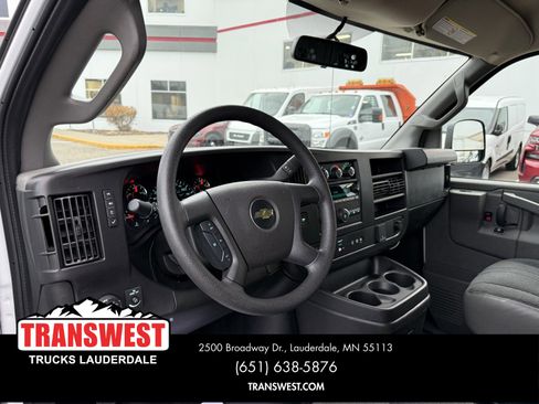 Used 2024 Chevrolet Express 2500 w/ Driver Convenience Package image 4
