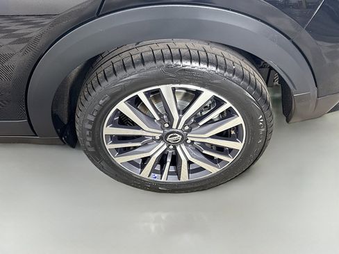 Used 2021 Nissan Kicks SV image 37