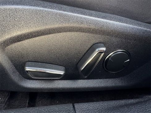 Certified 2020 Ford Fusion SE image 27