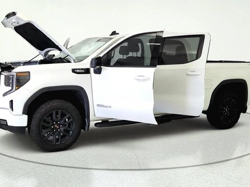 Used 2023 GMC Sierra 1500 Elevation AWD/4WD image 10