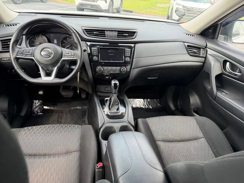 Used 2020 Nissan Rogue S w/ Special Edition Package FWD image 34