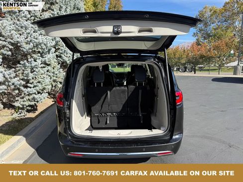 Used 2024 Chrysler Pacifica Select image 34