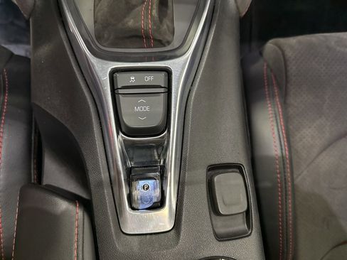 Used 2018 Chevrolet Camaro ZL1 RWD image 31