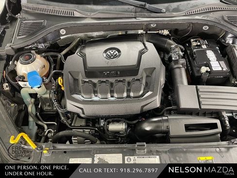 Used 2020 Volkswagen Passat 2.0T SE image 44