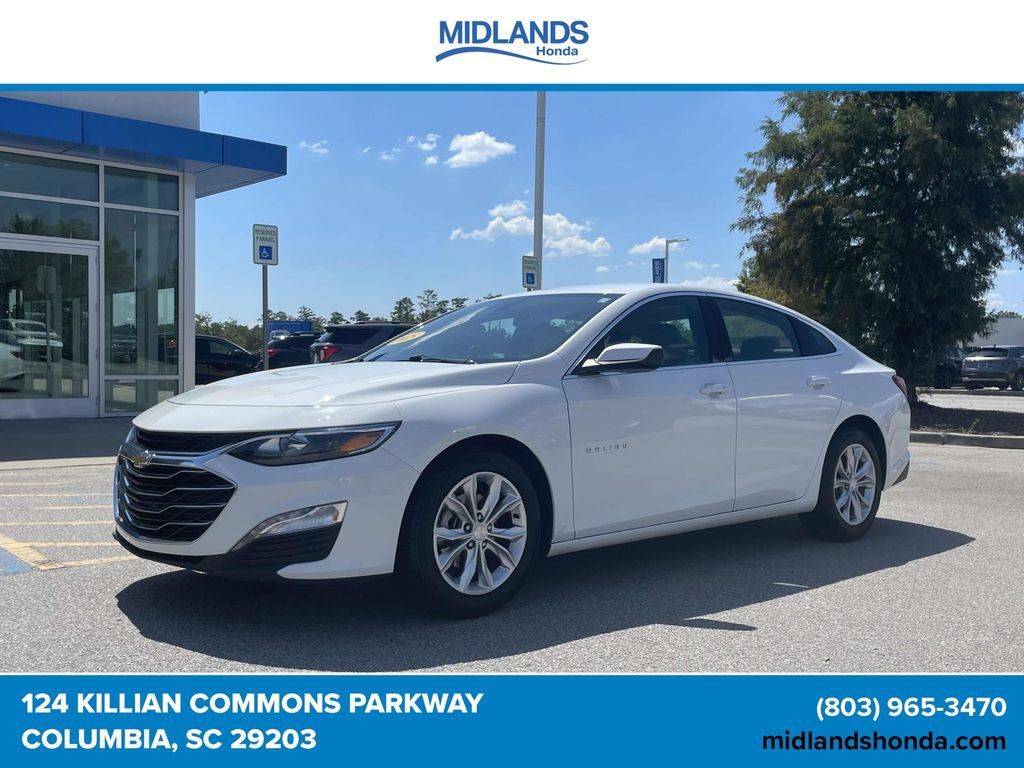 Used 2025 Chevrolet Malibu LT FWD image 3
