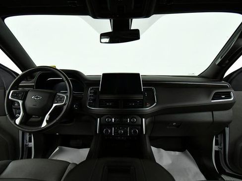 Used 2022 Chevrolet Suburban Z71 w/ Off-Road Capability Package image 18