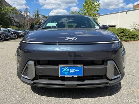 New 2026 Hyundai Kona SE image 2