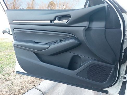 Used 2019 Nissan Altima 2.5 SV image 26