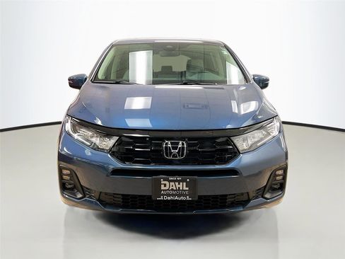 New 2026 Honda Odyssey Touring image 2