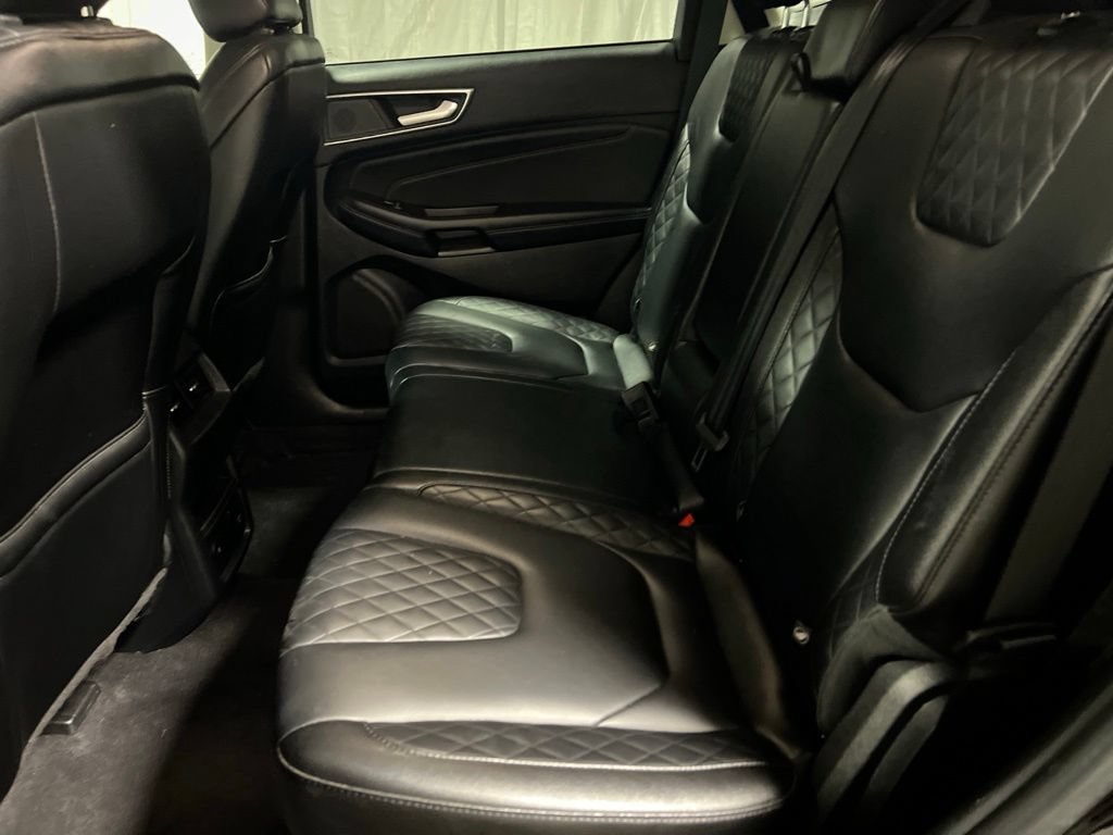 Used 2024 Ford Edge Titanium AWD/4WD image 16