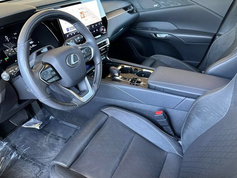 Certified 2025 Lexus RX 350 w/ Convenience Package AWD/4WD image 11