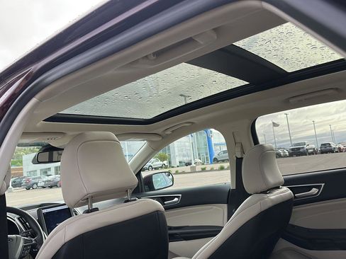 Used 2023 Ford Edge Titanium w/ Class II Trailer Tow Package AWD/4WD image 23