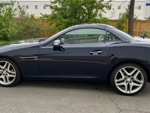 Used 2014 Mercedes-Benz SLK 250 image 10