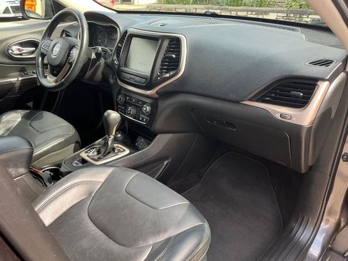 Used 2014 Jeep Cherokee Limited AWD/4WD image 9