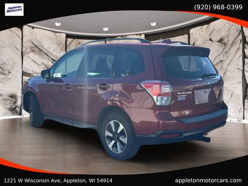 Used 2017 Subaru Forester 2.5i Premium w/ All-Weather Package AWD/4WD image 4