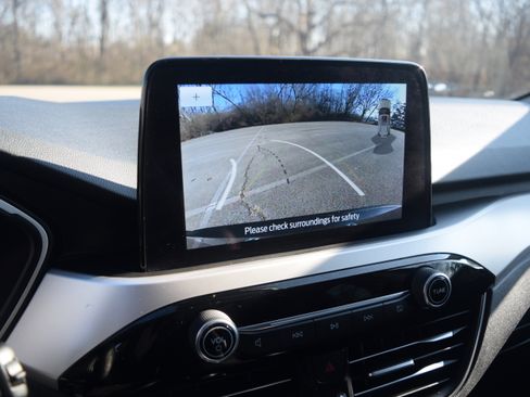 Used 2020 Ford Escape SEL image 10