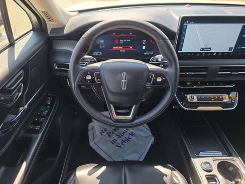 Used 2023 Lincoln Corsair FWD image 14