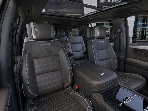 New 2026 GMC Yukon Denali Ultimate w/ LPO, Floor Liner Package image 16