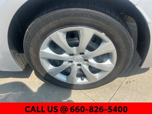 Used 2023 Toyota Corolla LE FWD image 9