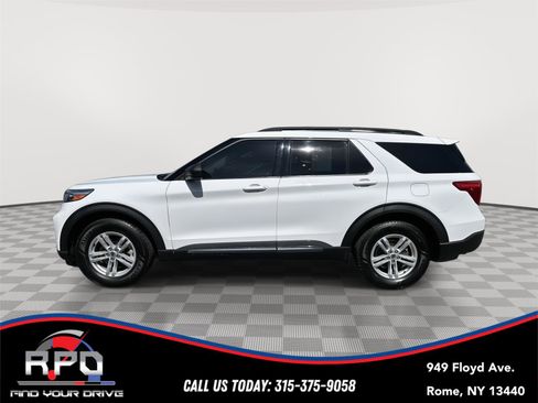 Used 2021 Ford Explorer XLT w/ Equipment Group 202A AWD/4WD image 2