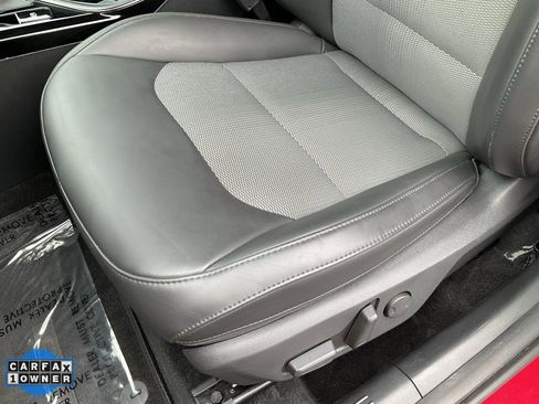 Used 2024 Kia Niro EX Touring image 15