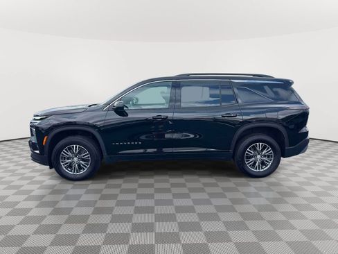 Used 2026 Chevrolet Traverse LT w/ Driver Confidence Package AWD/4WD image 8