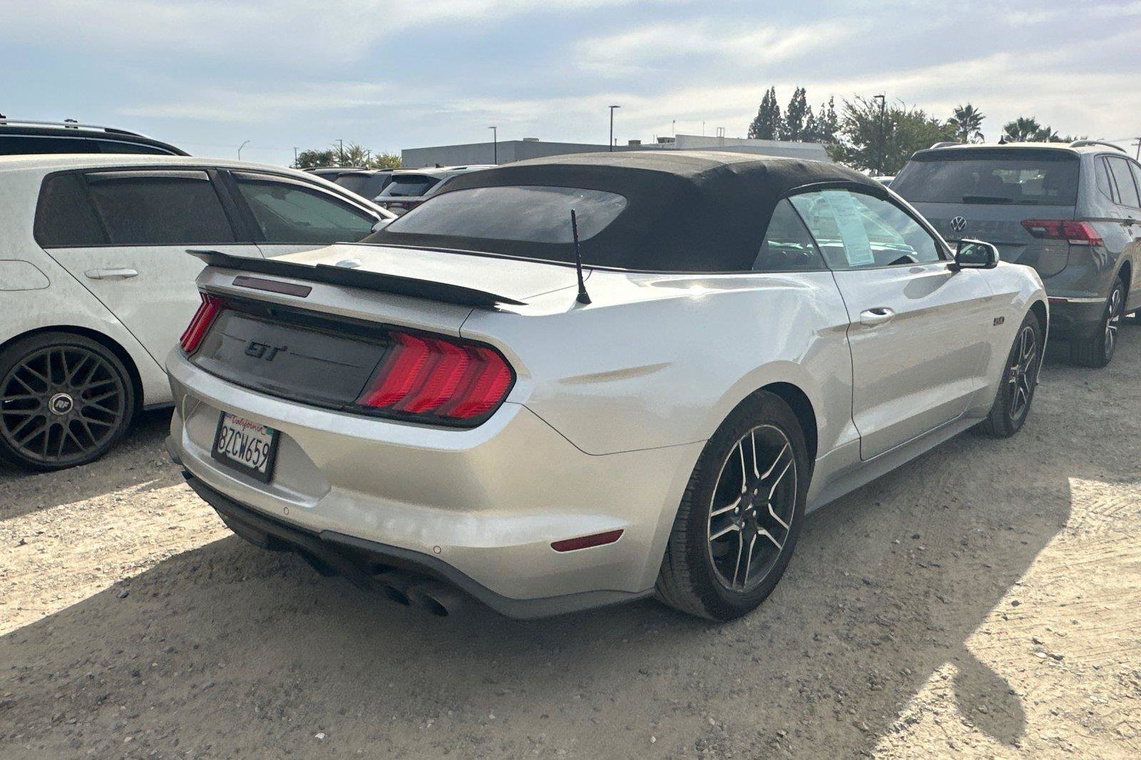 Used 2018 Ford Mustang GT Premium RWD image 5