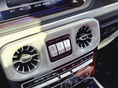 Used 2024 Mercedes-Benz G 63 AMG 4MATIC image 27