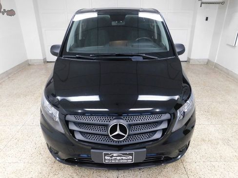 Used 2019 Mercedes-Benz Metris Passenger image 11